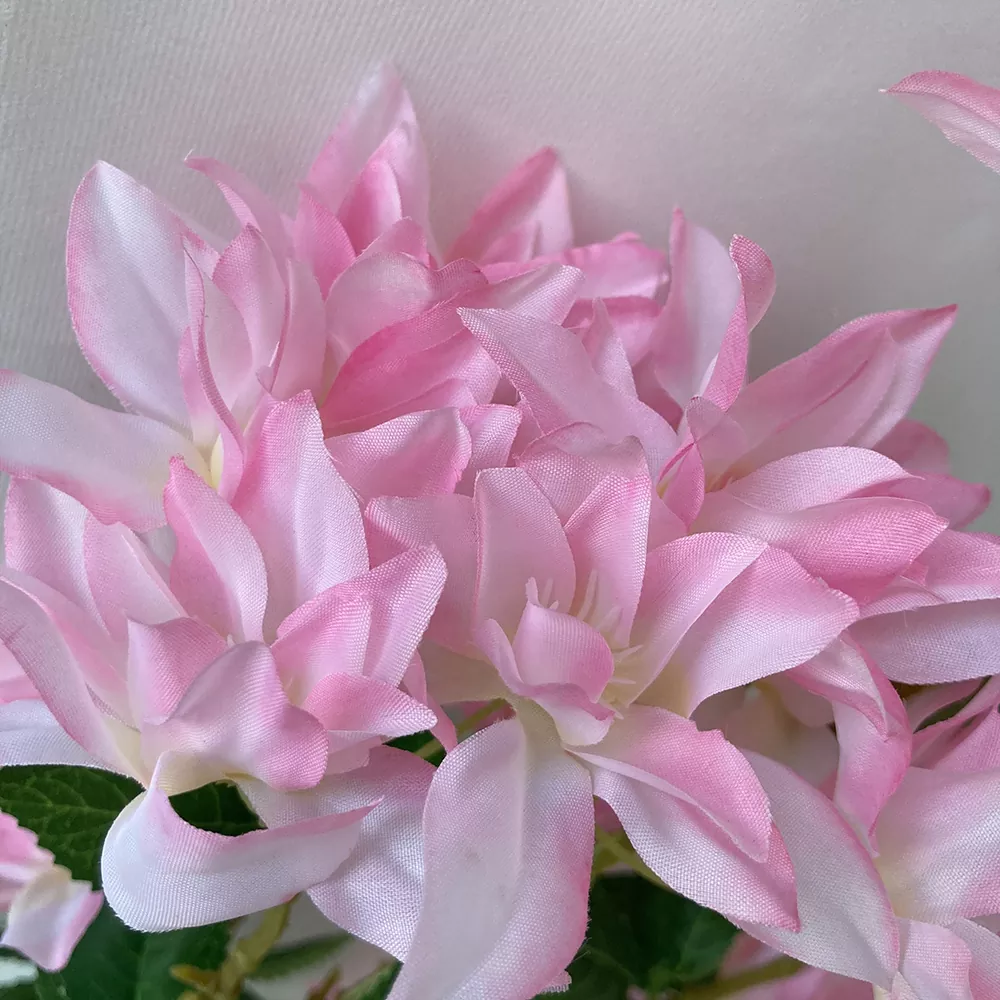 人工桜の枝