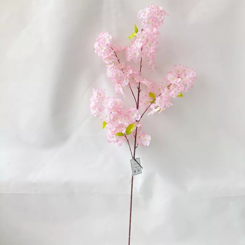 偽の桜の枝