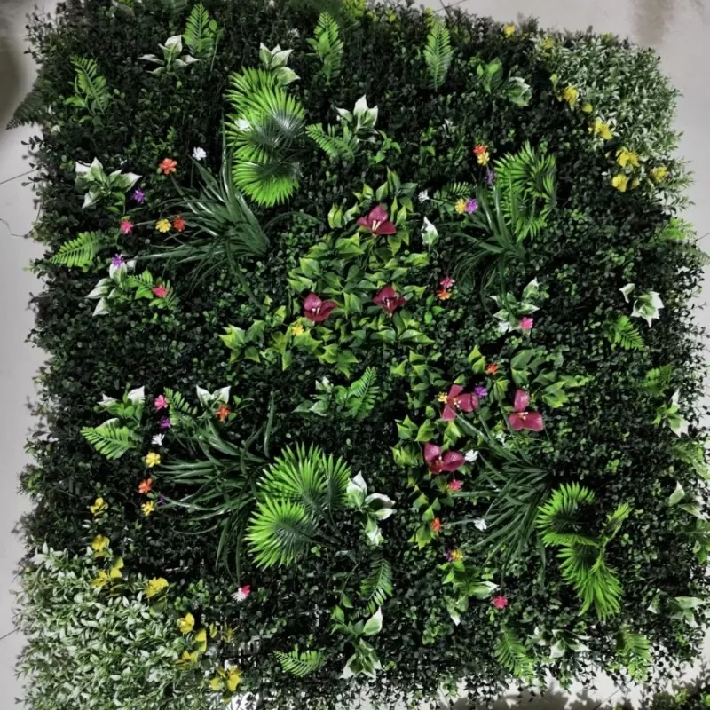 合成草の壁